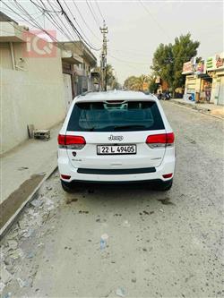 جیپ گراند شیرۆکی
